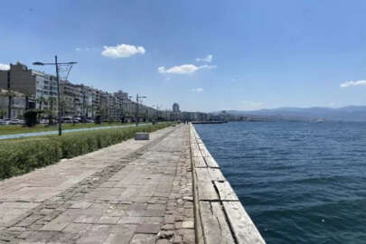 İzmir’de Kordon Boyu boş kaldı