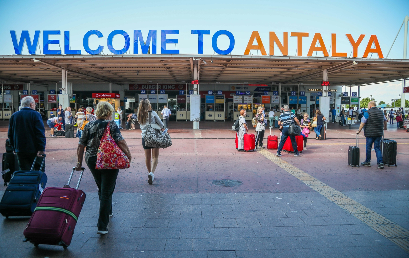 Antalya'ya tatile gelen İngiliz ve Polonyalı turist sayısı arttı