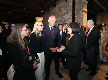 Bakan Ersoy, Venedik Bienali’nde Türkiye Pavyonu'nun açılış törenine katıldı