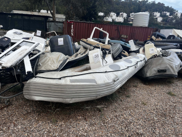 Göçmen kaçakçılığında kullanılan 38 deniz aracı ihale ile 9 milyon TL'ye satıldı