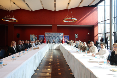 Bakan Göktaş, Berlin'de gurbetçilerle buluştu