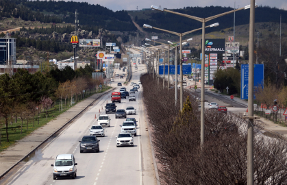 Afyonkarahisar'dan 11 günde 5 milyon 309 bin araç geçti