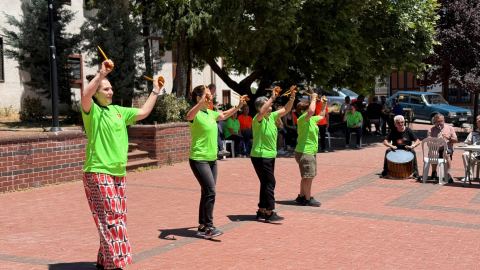 Hacettepe'nin her meslekten dansçıları