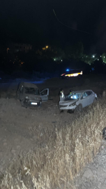 Elazığ’da hafif ticari araç ile otomobil çarpıştı: 9 yaralı