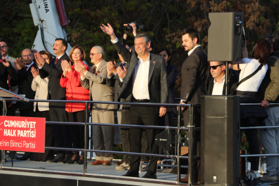 Özgür Özel: Türkiye'yi yıllar önce başvurduğumuz Avrupa Birliği'ne taşıyacağız