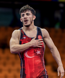 Tolga Özbek, U23 Dünya Güreş Şampiyonası'nda bronz madalya kazandı