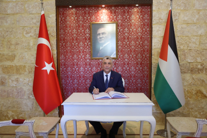 Bakan Bolat, Ürdün’de Salt Türk Şehitliği’ni ziyaret etti