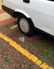 Ankara'da 2 ilçede dolu yağdı