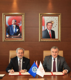 Gençlik ve Spor Bakanlığı ile Ankara Üniversitesi Geliştirme Vakfı Okulları arasında işbirliği protokolü