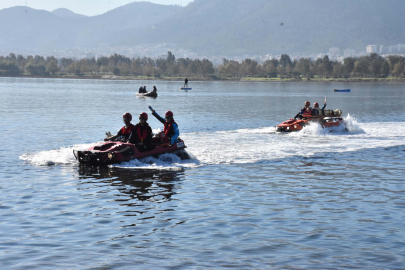 AFAD Başkanı Pehlivan: Sındırgı'da 11 bin binada hasar tespit çalışması yapıldı / Ek fotoğraflar