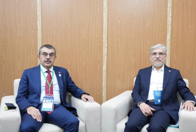 Bakan Tekin, İranlı mevkidaşı Sarraf ile görüştü