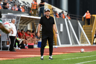 Manisa FK'da Taşkın'la devam kararı