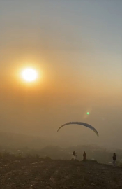 Yamaç paraşütçüsü kalkış sırasında kaza geçirdi / Video eklendi