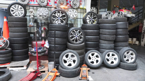 İstanbul- Lastikçilerde 'Kış Lastiği' Yoğunluğu Yaşanıyor / Görüntü yeniden eklendi