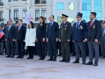İstanbul - KKTC’nin kuruluşunun 42'nci yılında Taksim'de tören düzenlendi