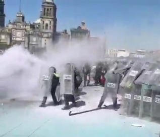 Meksika'da binlerce kişi hükümetin güvenlik politikasını protesto etti