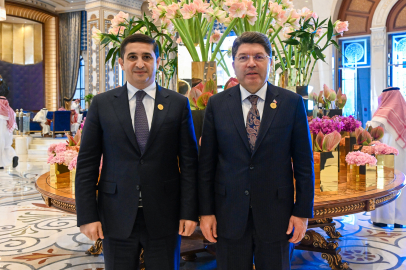 Bakan Tunç, Azerbaycanlı mevkidaşı Ahmedov ile bir araya geldi