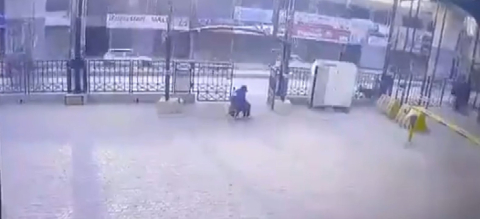 Pakistan'da jandarma karakoluna saldırı düzenlendi