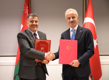 Umman’dan Avrupa'ya gidecek yüklerin Türkiye üzerinden taşınması için imzalar atıldı