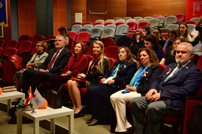 ‘Kadına dijital şiddetin en önemli sebeplerinden biri toplumsal baskı’