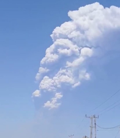 Etiyopya'daki Hayli Gubbi Yanardağı'nda yaklaşık 12 bin yıl sonra ilk patlama