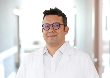 Uzmanından meme protez ameliyatı geçirenlere uyarılar