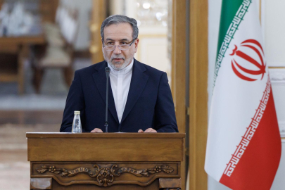 İran Dışişleri Bakanı Arakçi, Japon mevkidaşı Motegi ile telefonda görüştü