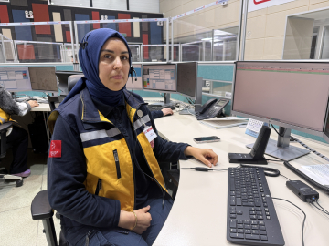 Nefes borusuna süt kaçan bebeğin hayatını 112 sağlık personeli kurtardı- Yeniden