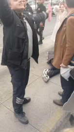 İstanbul - Cevizlibağ'da baygınlık geçirerek düşen 14 yaşındaki kıza metrobüs çarptı