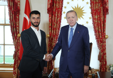 İstanbul- Cumhurbaşkanı Erdoğan, Oscar ödüllü Filistinli yönetmen Basel Adra ile görüştü / Görüntü eklendi