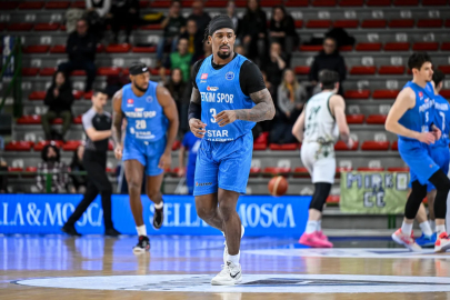 Petkimspor'dan İtalya zaferi