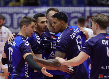 Altekma ligde Spor Toto önünde