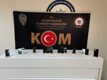 Ehliyet sınavında kopya çeken 7 sürücü adayına suçüstü