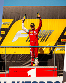 Türkiye’nin Formula pilotu Alp Aksoy, Formula Trophy’de şampiyon