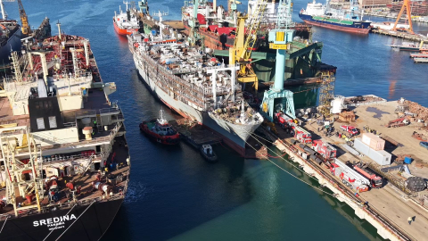 İstanbul- Tuzla'da tersanede demirli gemide çıkan yangın söndürüldü / Ek bilgiyle geniş haber