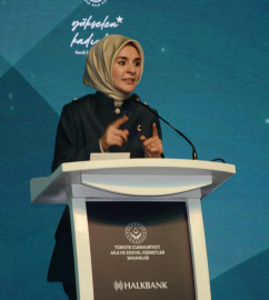 Bakan Göktaş: Türkiye'de kadınlar girişimciliğe yön veriyor