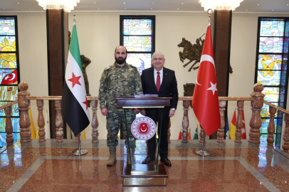 Bakan Güler, Suriye Genelkurmay Başkanı Na'san ile görüştü