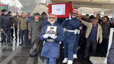 Cami çıkışı evine giderken kazada ölen Kıbrıs gazisi toprağa verildi