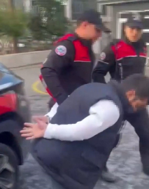 İstanbul- Beyoğlu'nda 26 yıl kesinleşmiş cezası olan mahkum denetimde yakalandı