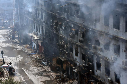 Pakistan’daki yangında hayatını kaybedenlerin sayısı 14’e yükseldi