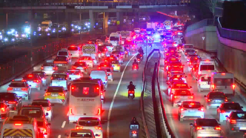 İstanbul - İstanbul'da trafik yoğunluğu yüzde 87'ye ulaştı