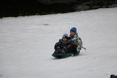 Abant’ta çocukların sömestirde kar keyfi