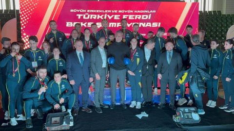 Fenerbahçe Kulübü Başkanı Sadettin Saran, Türkiye Boks Şampiyonası'nı takip etti