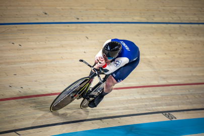Konya Velodromu’nda sabah seansı dünya rekorlarıyla başladı