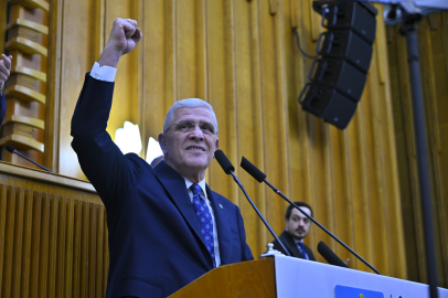 Dervişoğlu: Mahkemelerin karar vereceği meselelere siyasetçiler bulaşmasın