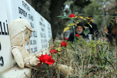 Oğlu, hamile gelini ve 2 torununu kaybeden baba: Mezarlık evimiz oldu