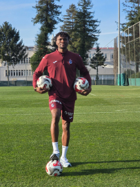 Trabzonspor 3 oyuncuyu kadrosuna katarken 8 oyuncu takımdan ayrıldı