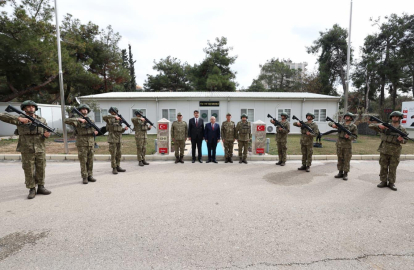 Bakan Güler, Kilis'te birlikleri denetledi