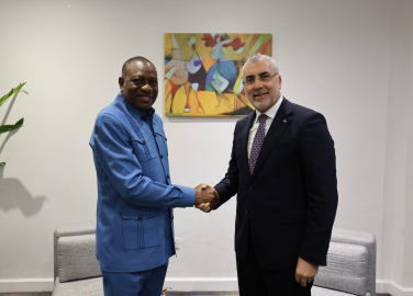 Bakan Işıkhan, Gana Çalışma Bakanı Pelpuo ile bir araya geldi