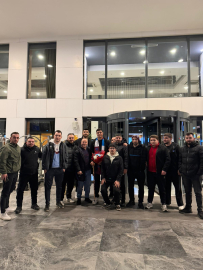 Oscar Cardozo derbi için Trabzon’da